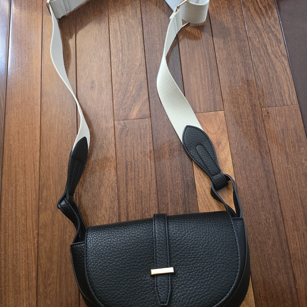 Shiraleah Black Crossbody Bag with Cream Strap